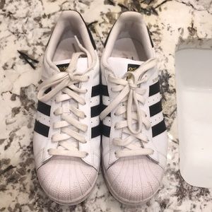 Women’s Adidas Superstar Originals Size 8.5